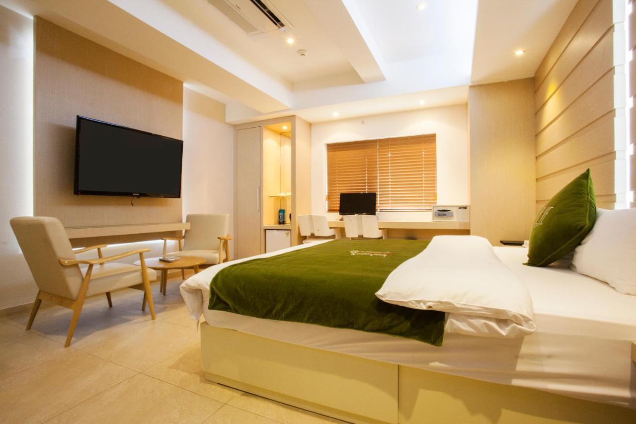 Suwon Reve Hotel Luaran gambar
